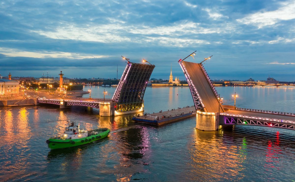Экскурсии по разводным мостам СПб